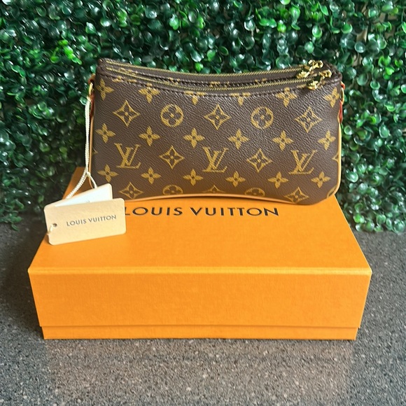 Liv Pochette M83008 *same-day shipping* - Picture 5 of 6